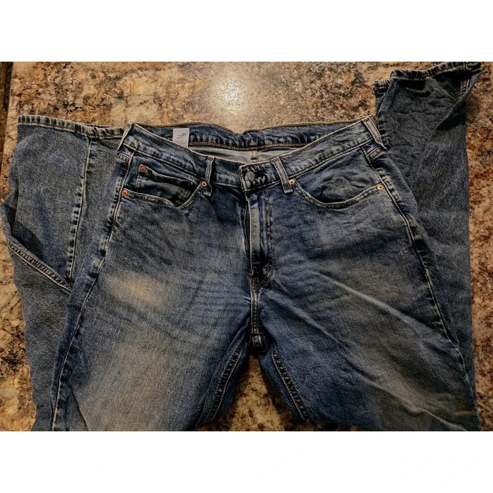 Levi 541 W34 L 34 Male Pants Tappered Wide Leg. Excellent